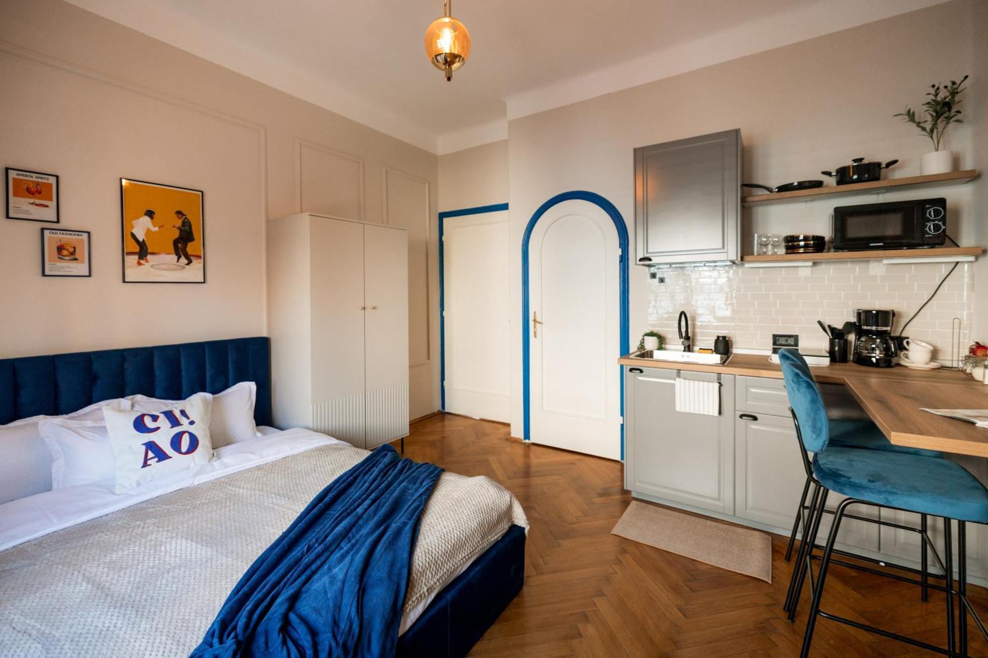 Decebal Central Studio - Elegant And Cozy Stay Arad Exterior photo